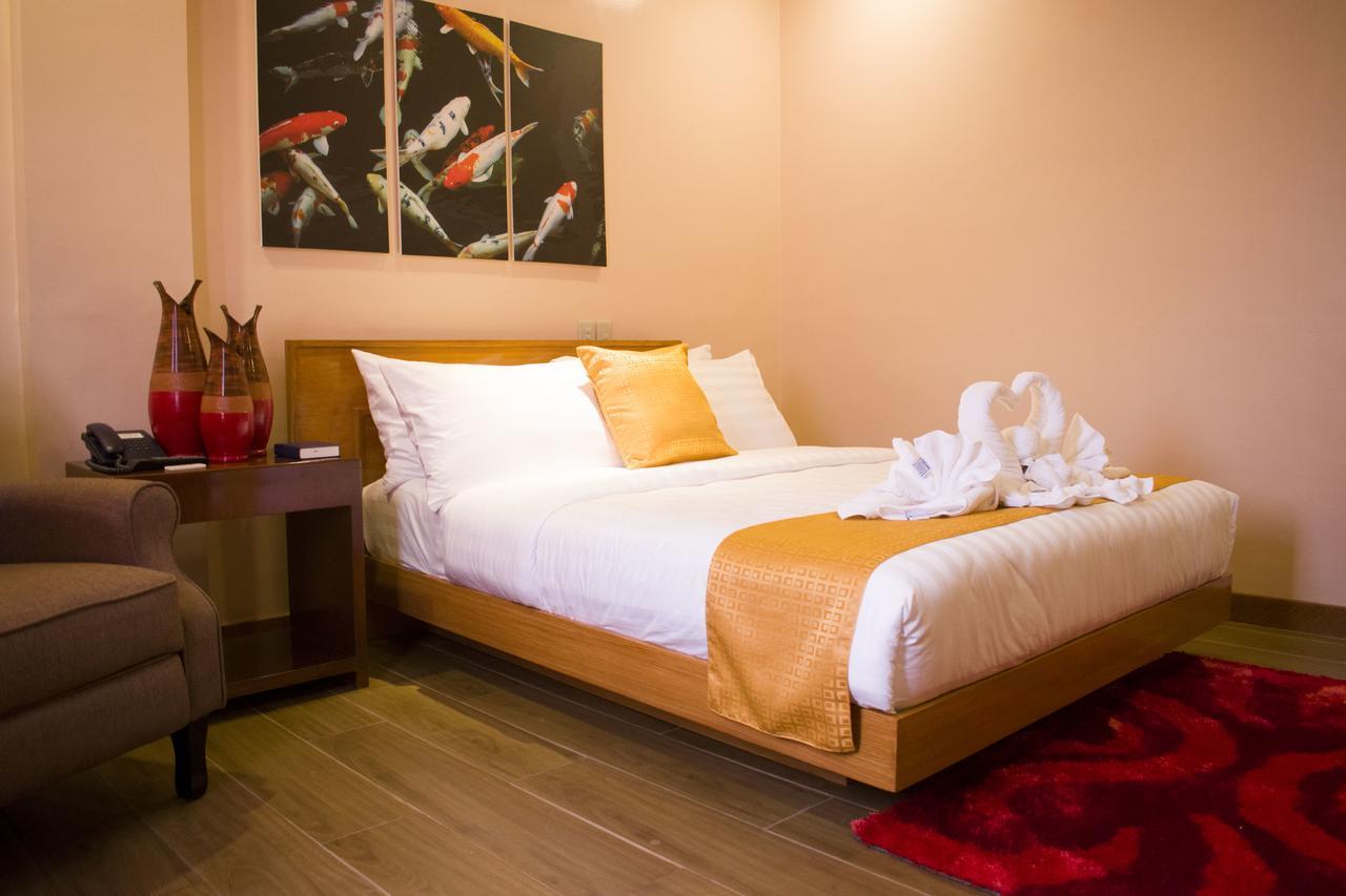 Royal Mansion Hotel Tabaco Екстер'єр фото